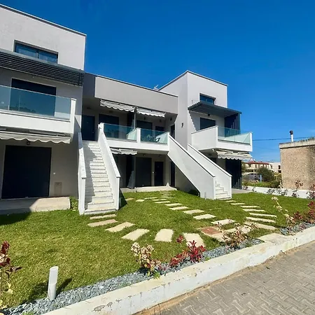 Luku Complex By Horizon Homes Ofrínion